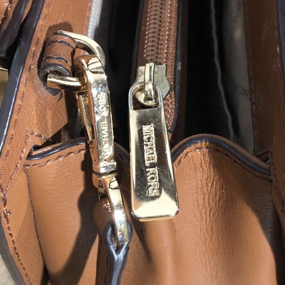 Michael Kors Mott Medium Messenger Leather Satchel Crossbody Handbag - Picture 8 of 14